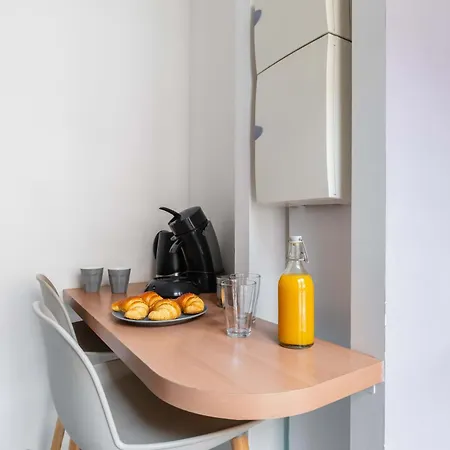 Appartement 204 - Jardins Des Plantes -paris 5 *