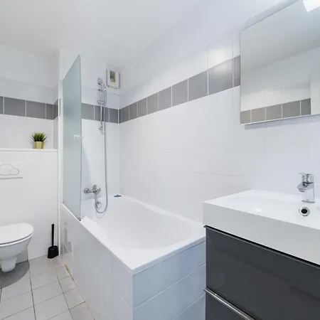 Appartement 204 - Jardins Des Plantes -paris 5 *